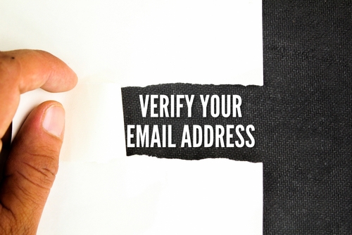emails validité